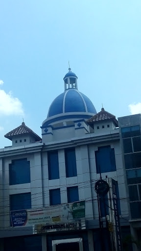 Puncak Istana Kedung Arto