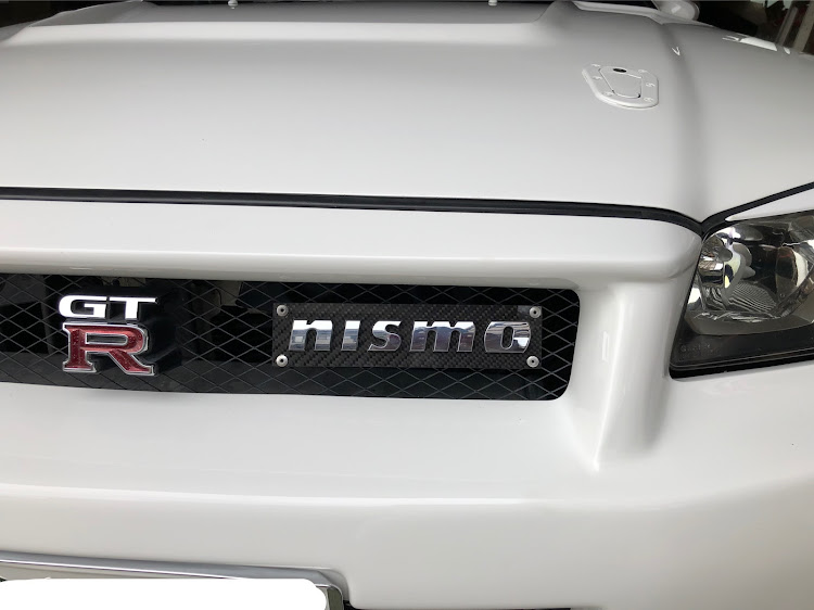 スカイライン GT-Rのbnr34・ニスモ・NISMO・GT-R・エンブレムに関するカスタム事例｜車のカスタム情報はCARTUNE