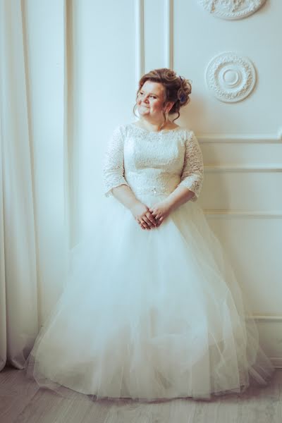 Wedding photographer Evgeniya Ushakova (confoto). Photo of 5 February 2015