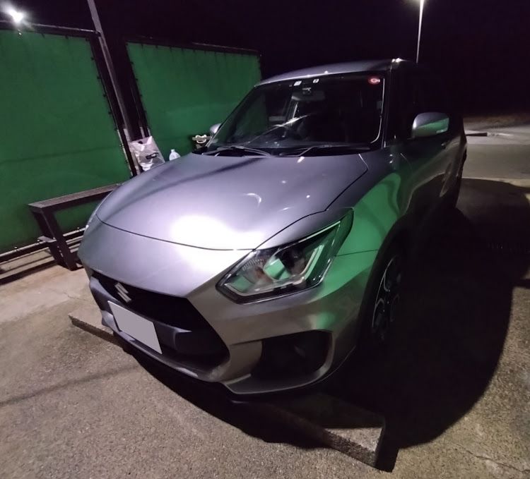 スイフトスポーツの洗車・コーティング・ガラコ・夜の洗車・洗車場に関するカスタム事例の投稿画像2枚目