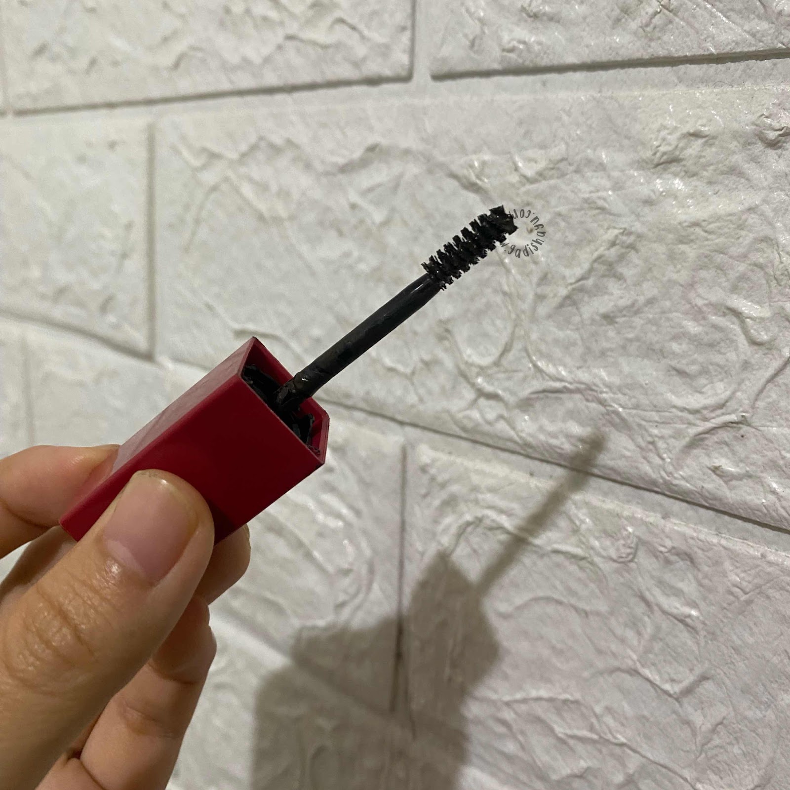 mascara alis tahan lama