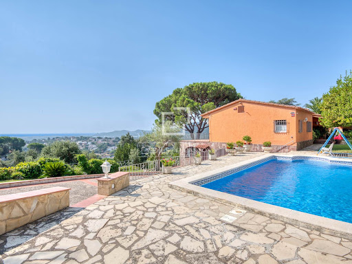 Villa 2