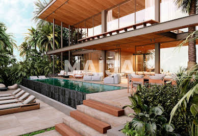 Villa with pool 4