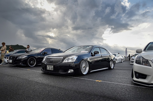 アルファード 30系の高級車 高級ホイールに関するカスタム メンテナンスの投稿画像 車のカスタム情報はcartune
