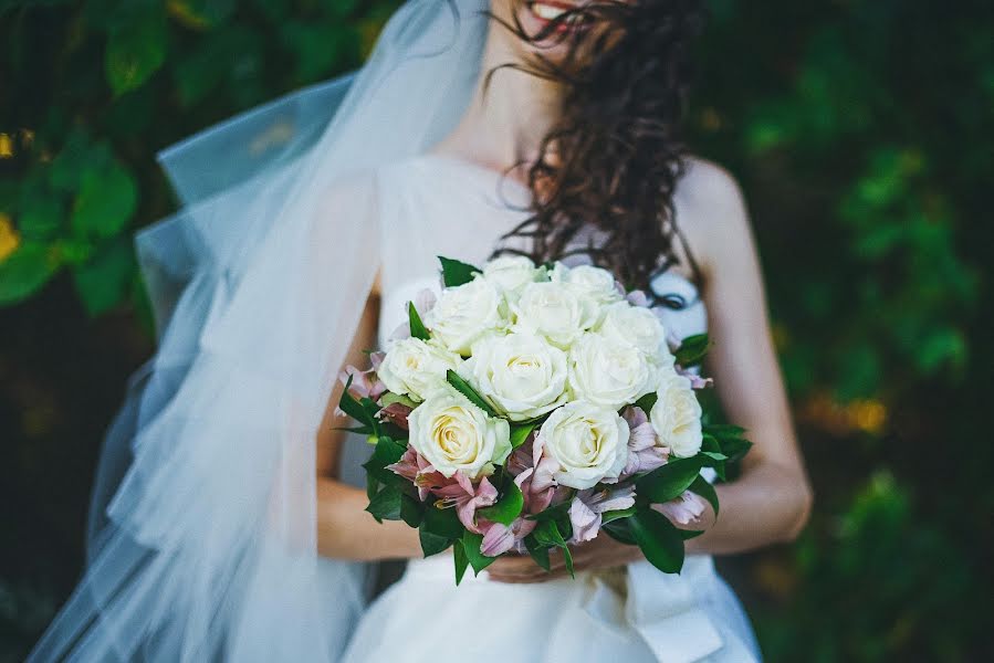 Fotógrafo de casamento Vadim Chechenev (vadimch). Foto de 26 de agosto 2014