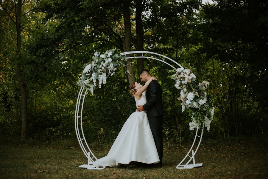 婚禮攝影師Balázs Ments（mentsbalazs）。2021 9月16日的照片