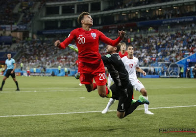 Engelse draaischijf verbeet de pijn in openingsmatch, maar dat heeft mogelijk gevolgen voor de rest van zijn WK