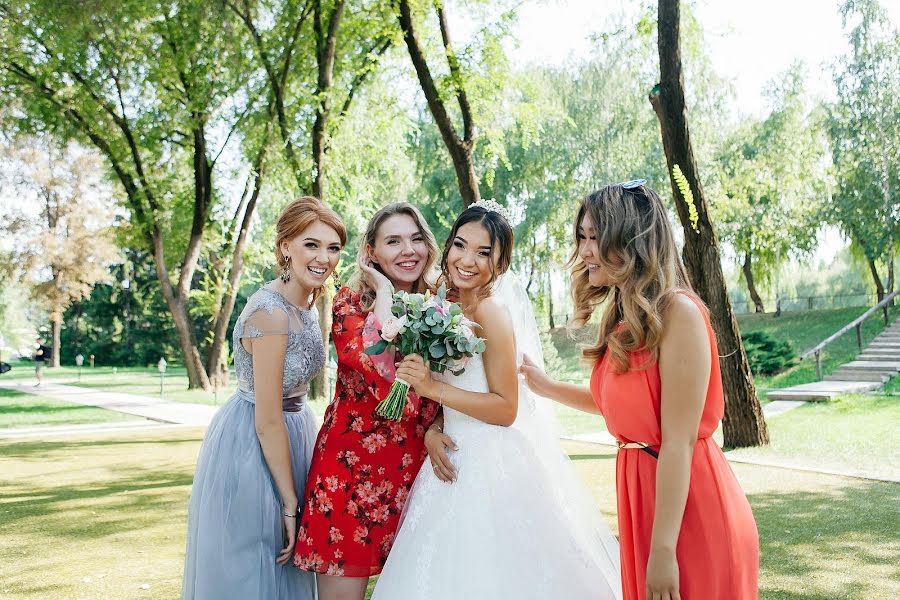 Fotógrafo de bodas Anastasiya Smirnova (parabellum). Foto del 1 de abril 2018