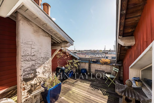 Apartment with terrace 4
