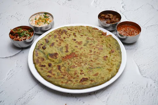 Methi Paratha Thali