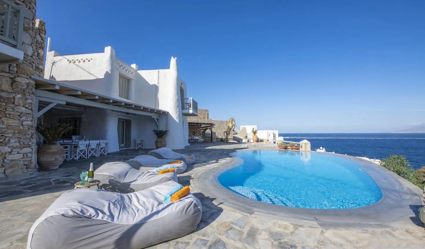 Villa with pool and terrace Mikonos