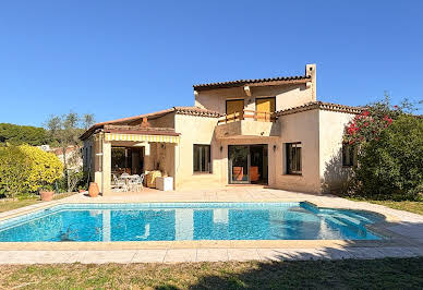 Villa avec piscine et jardin 3