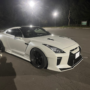 NISSAN GT-R R35