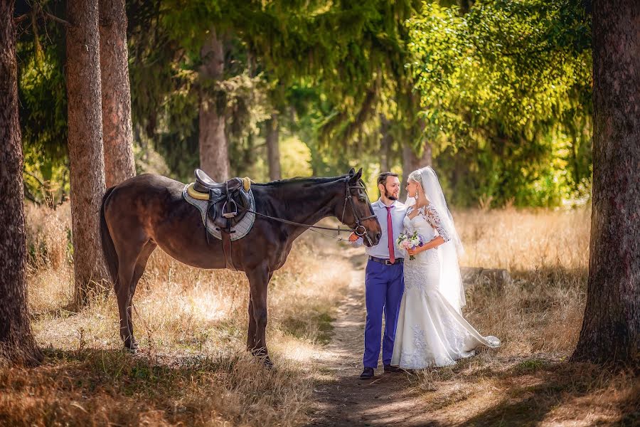 Wedding photographer Nikolay Zhdakh (nikolaj). Photo of 24 March 2020