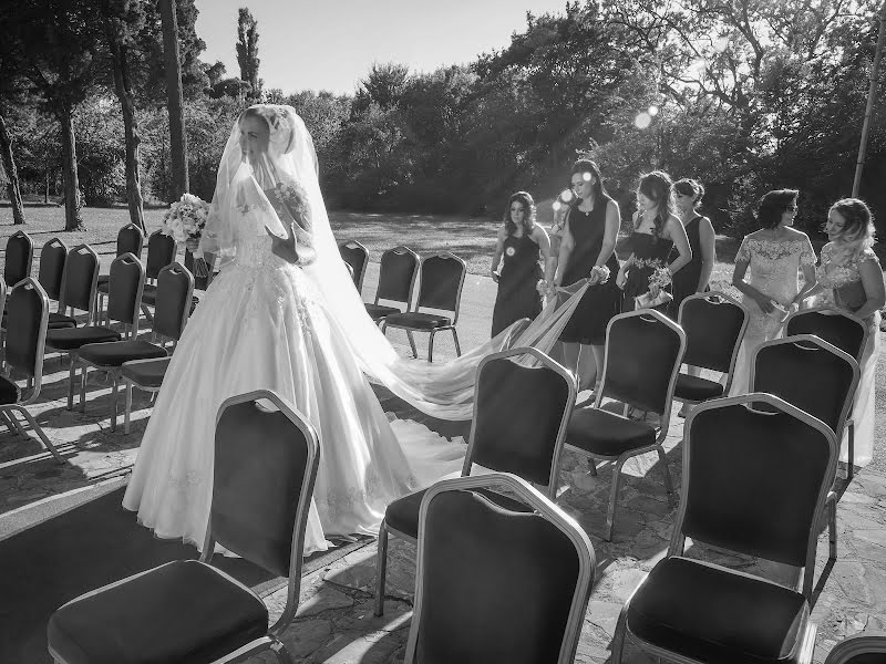 Esküvői fotós Mihai Orboiu (misake1791). Készítés ideje: 2017 november 12.