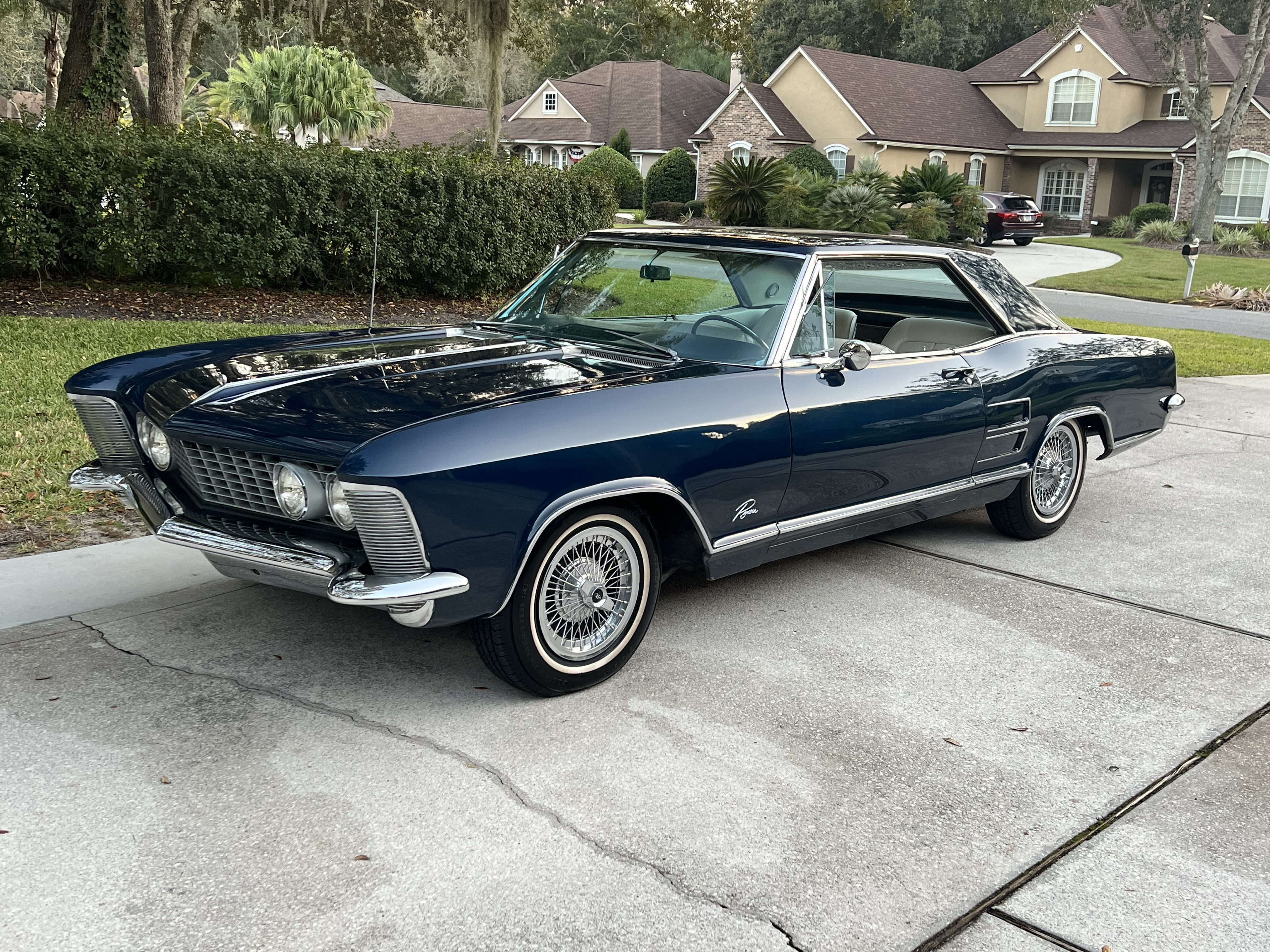 Buick  Riviera Hire Jacksonville