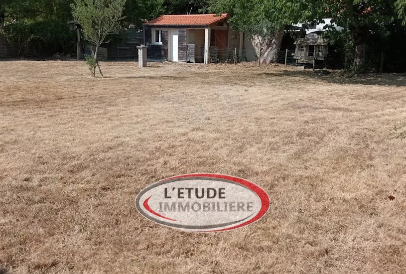  Vente Terrain à bâtir - 563m² à Sainte-Pazanne (44680) 