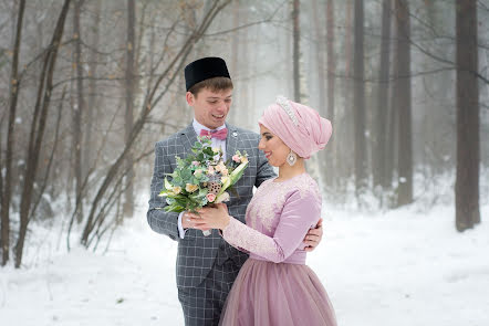 Fotógrafo de casamento Lenar Yarullin (yarullinlenar). Foto de 27 de janeiro 2018