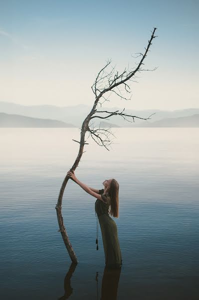 Fotógrafo de casamento Ilya Lobov (ilyailya). Foto de 19 de março