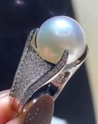 Anel feminino com zircônias incrust - 3