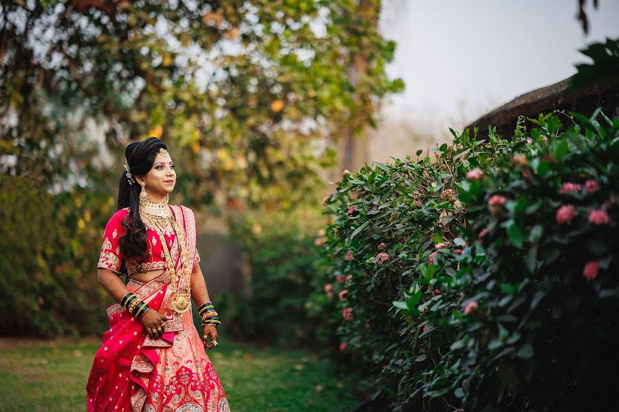 Fotógrafo de casamento Paresh Jadhav (pareshjadhav). Foto de 22 de fevereiro 2023