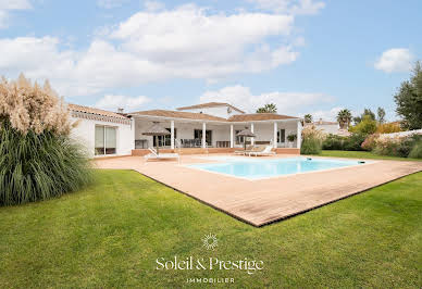 House with pool and terrace 1