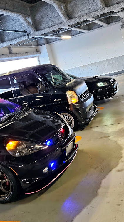 フィットのバンパーガード・カンガルーバー・プッシュバー・グリルガード・アメパトに関するカスタム事例の投稿画像1枚目