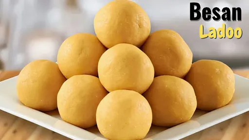 Desi Ghee Besan Ladoo