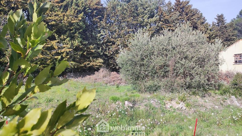 Vente terrain  900 m² à Ventabren (13122), 400 000 €