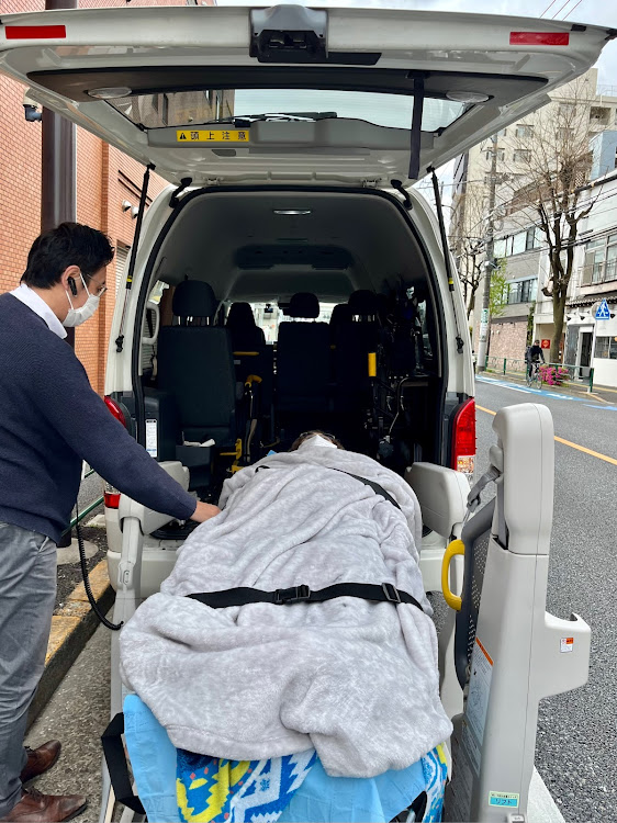スカイライン GT-Rの一瞬の出来事・腰椎圧迫骨折・手術成功・老人ホーム入居・母の人生の節目に関するカスタム事例の投稿画像6枚目