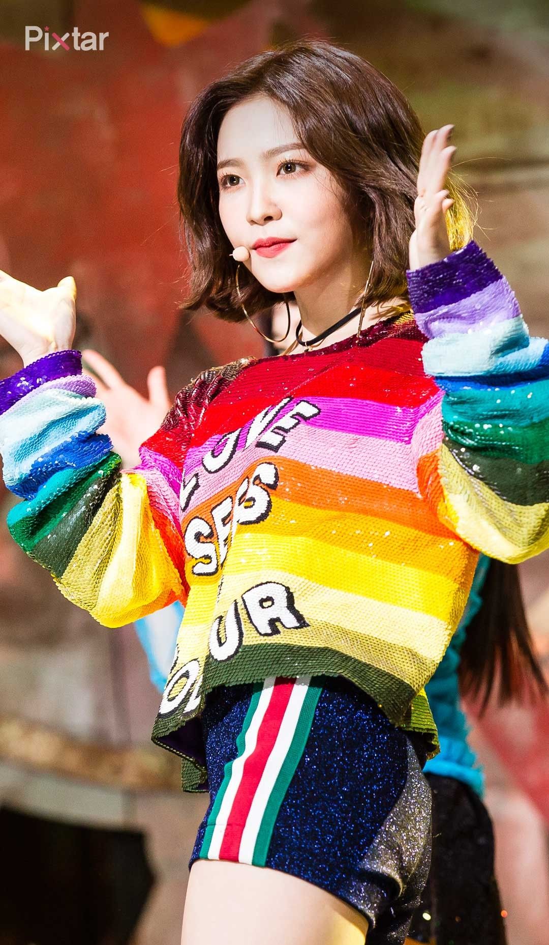 10 Times Red Velvet S Yeri Totally Blew Us Away With Her Gorgeous Stage Outfits Koreaboo