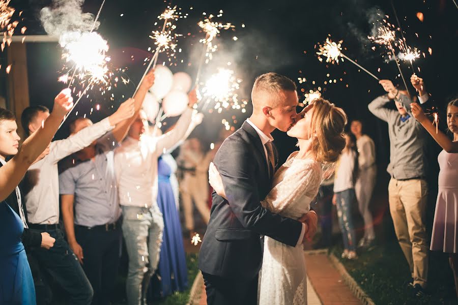 Fotógrafo de casamento Irina Yureva (iriffka). Foto de 5 de fevereiro 2020