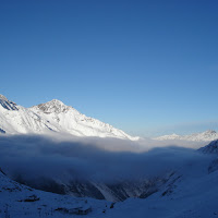 il cielo e' blu ... sopra le nuvole  di 