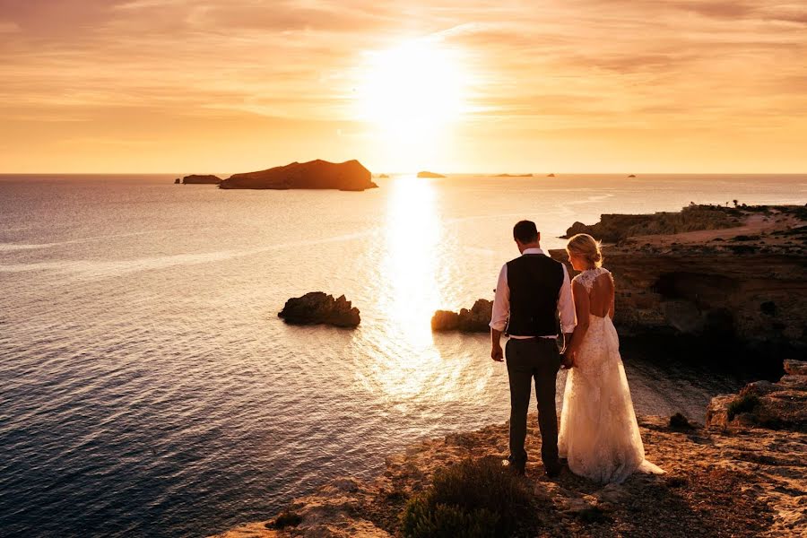 Fotógrafo de casamento Emily (emilylittlephoto). Foto de 2 de julho 2019