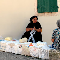 Si creano Pizzi e merletti di 