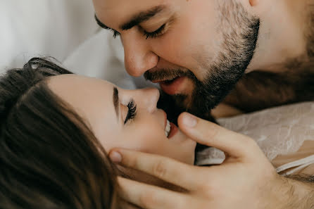 Fotógrafo de casamento Evgeniya Rossinskaya (evgeniyaross). Foto de 18 de junho 2019