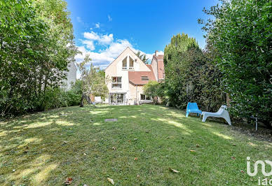 House with terrace 1