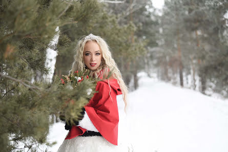 Fotógrafo de bodas Yuliya Novik (aselnicin). Foto del 15 de febrero 2016