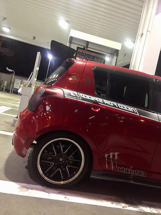 スイフトスポーツのS.H.I.L.I.S.・T.S FACTORY・ニードフォースピード・スポコン・respect for  agent'に関するカスタム事例の投稿画像4枚目