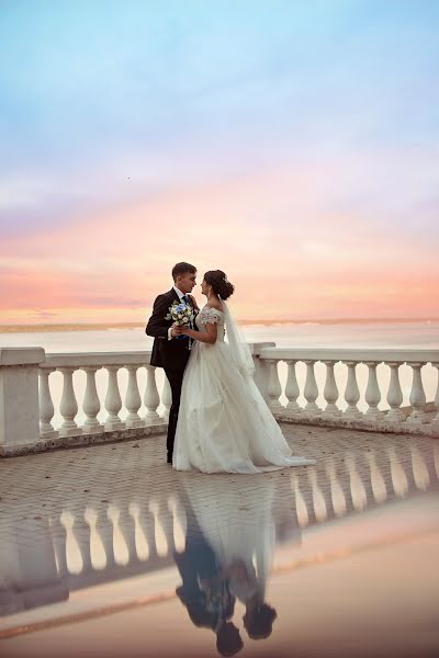 Fotógrafo de casamento Olga Nikolaeva (avrelkina). Foto de 24 de fevereiro 2019