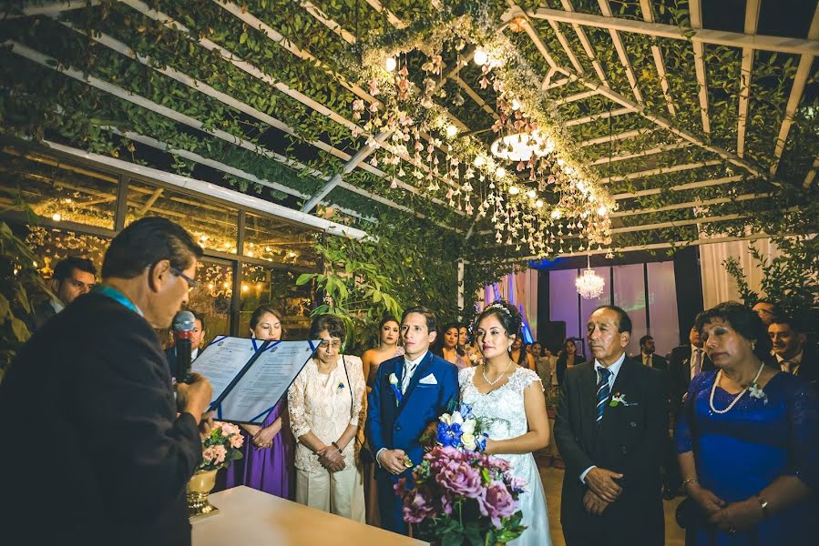 Wedding photographer Neils Oscategui Mallqui (neilsoscategui). Photo of 28 March 2020