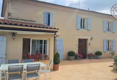 House with pool and terrace 1