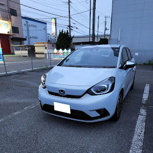 フィット GR3