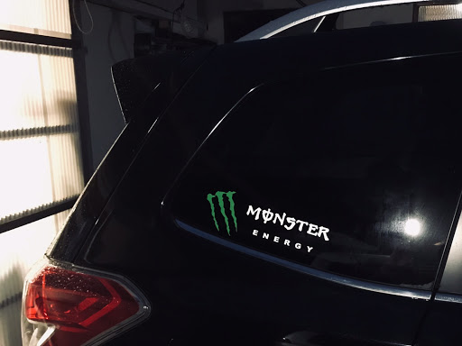 フォレスター Sj5のモンスターエナジー ステッカー貼り Diy 雨上がりに関するカスタム メンテナンスの投稿画像 車のカスタム情報はcartune