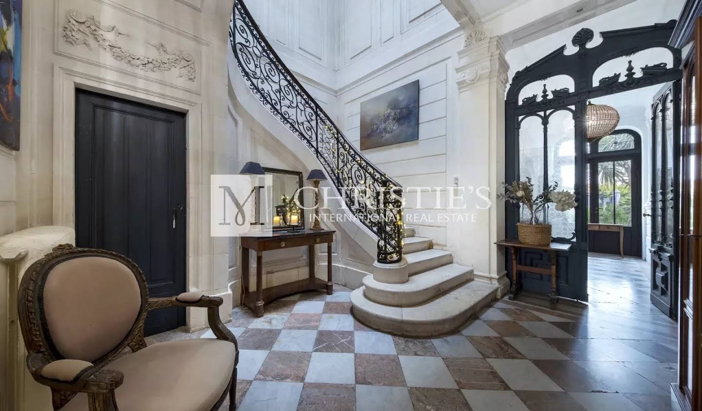 Private mansion with garden La Rochelle