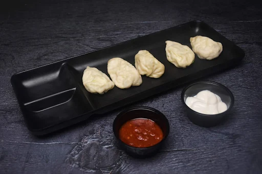 Veg Steamed Momos [5 Pieces]