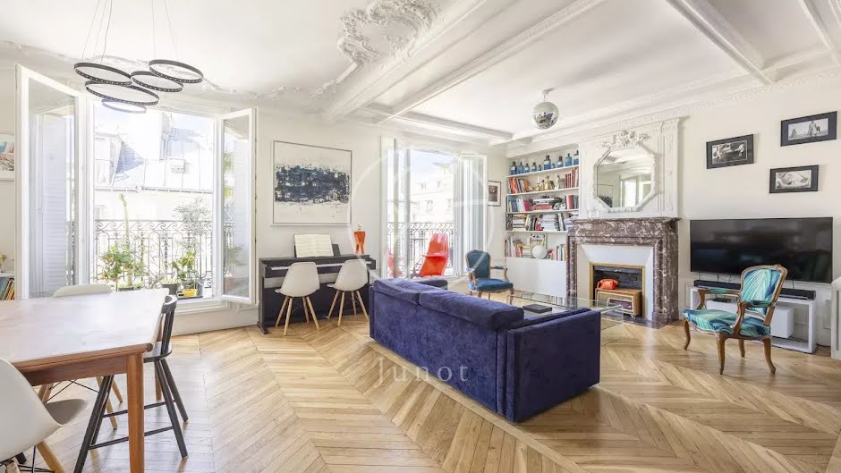 Location meublée appartement 3 pièces 82 m² à Paris 11ème (75011), 3 200 €