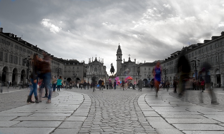 La piazza, la vita di bartlindon