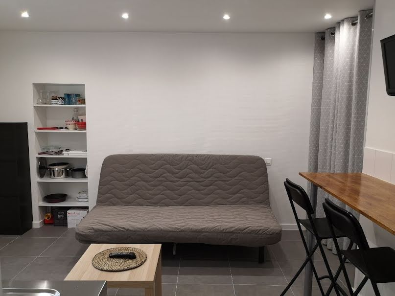 Location meublée appartement 2 pièces 15 m² à Le Havre (76600), 350 €