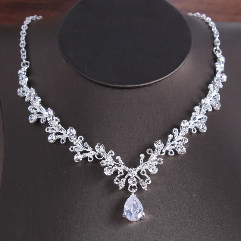 Ensemble Collier et Boucles d'Oreilles Style Coréen avec Clous Zirconium et Chaîne en Alliage, Élégance Féminine